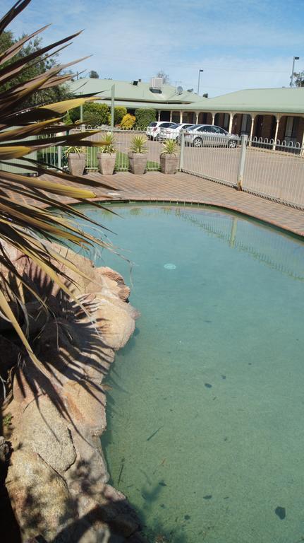 Lincoln Cottage Motor Inn Wagga Wagga Exterior foto
